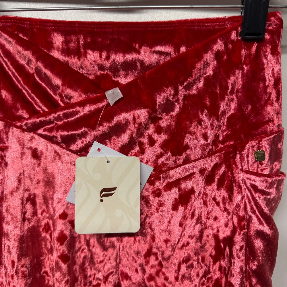 Fabletics High Waisted Crushed Velour Cross Over Leggings Strawberry Red Small - Picture 5 of 11